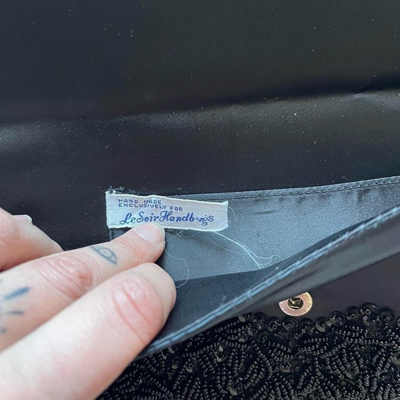 Vintage beadwork clutch - Picture 5 of 5